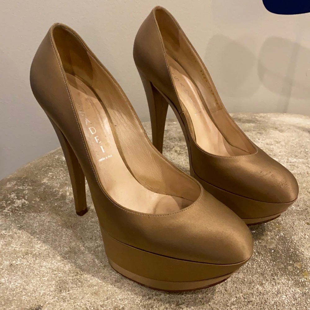 Cascadei nude silk pumps